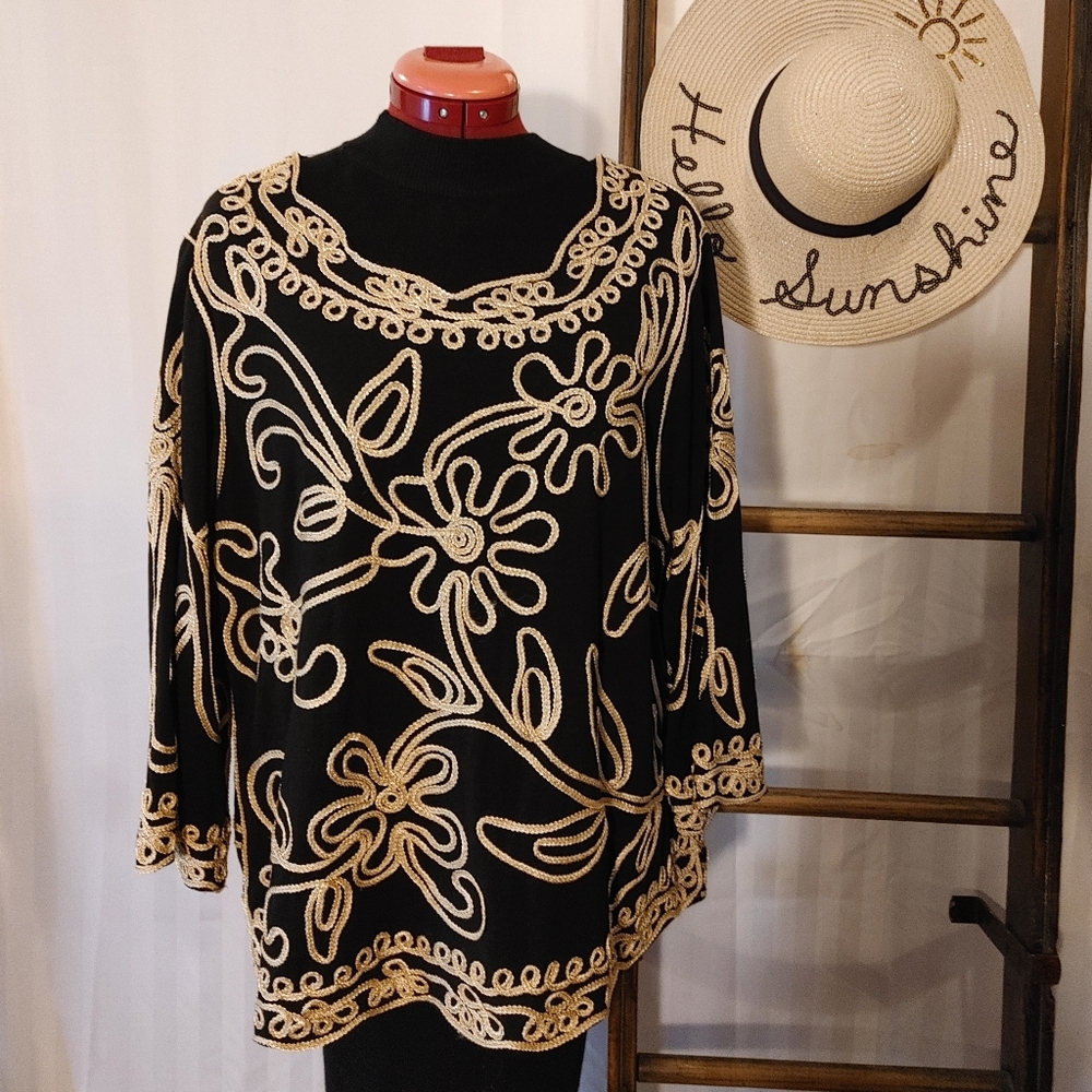 Carole Little Applique Top